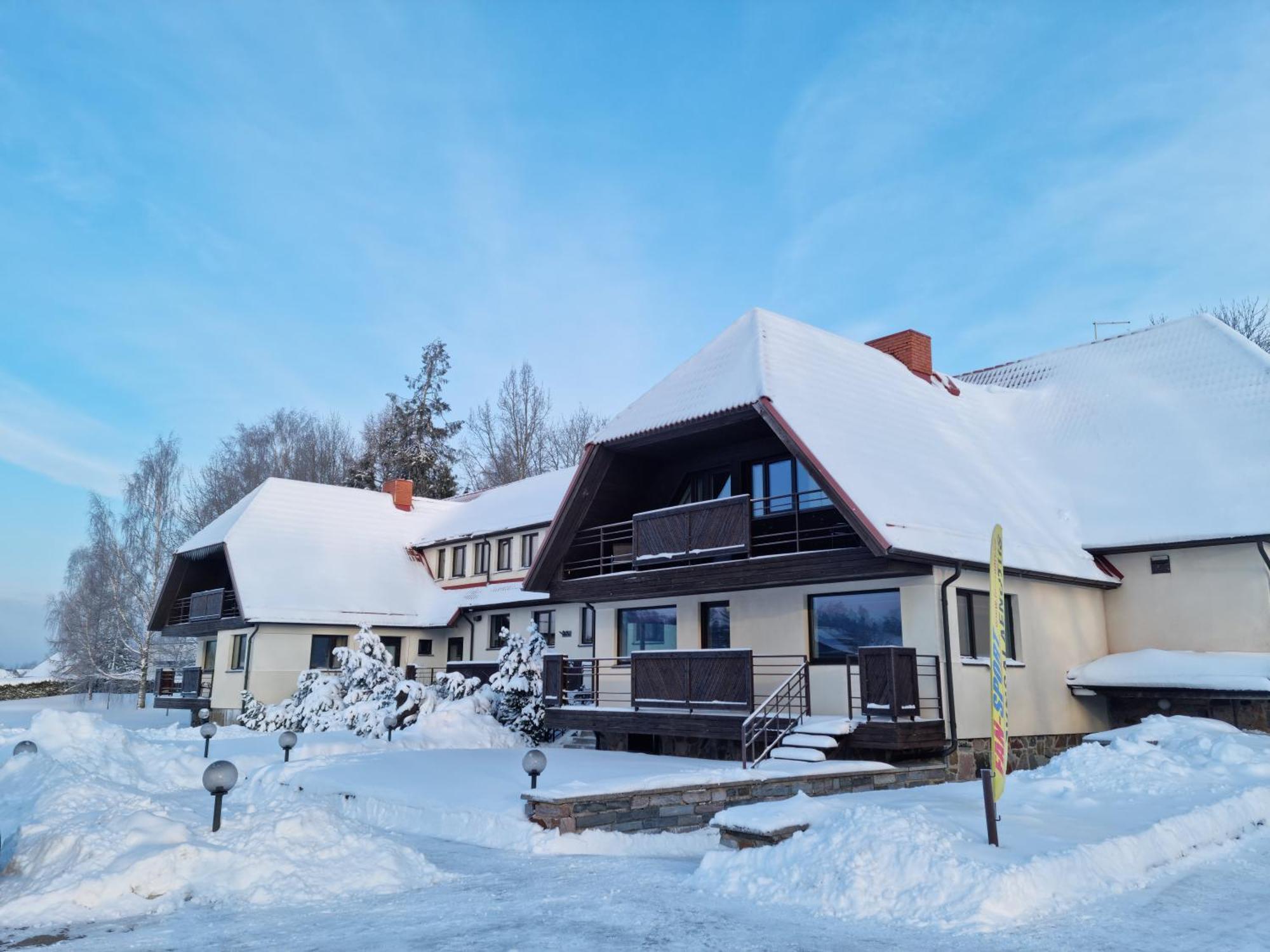 Hotel Karupesa Отепя Экстерьер фото