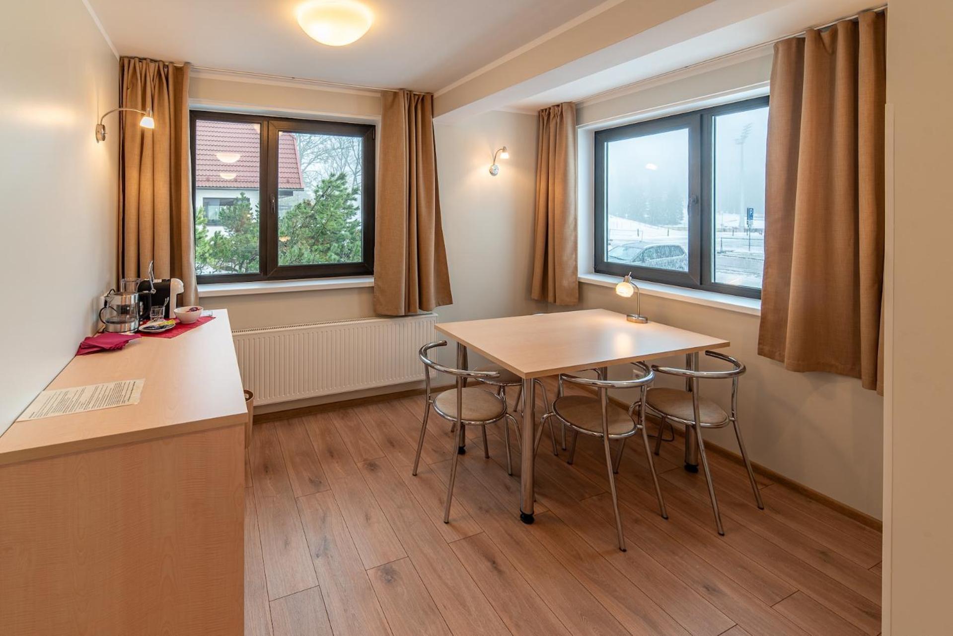 Hotel Karupesa Отепя Экстерьер фото