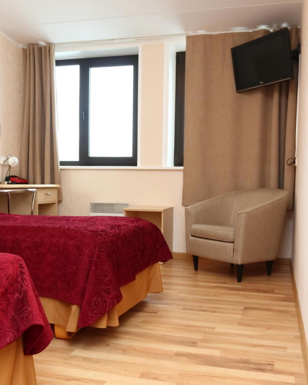 Hotel Karupesa Отепя Экстерьер фото