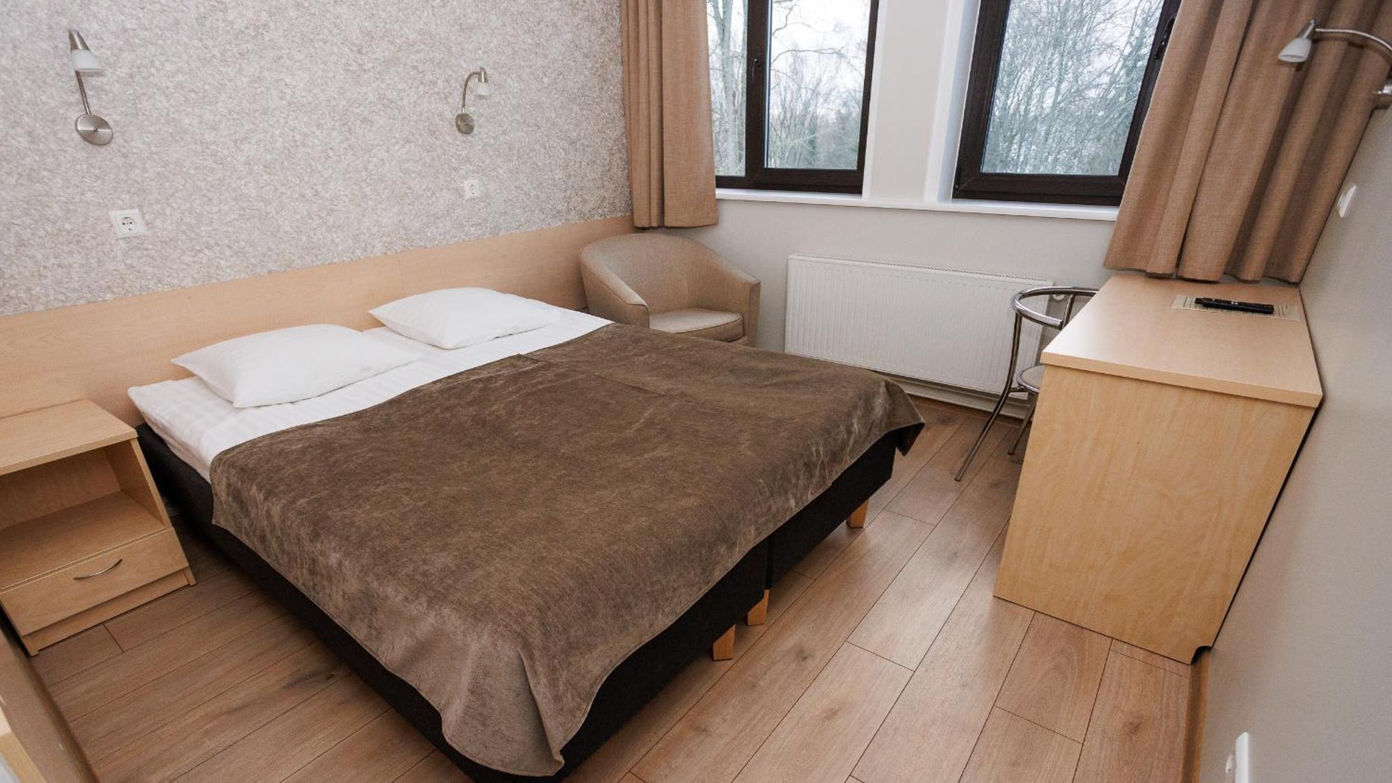 Hotel Karupesa Отепя Экстерьер фото